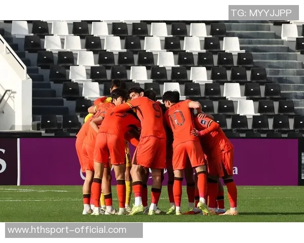 国足备战乌兹别克斯坦淘汰赛媒体人强调全神贯注是关键